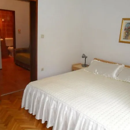Petra Svacica Apartment Trogir