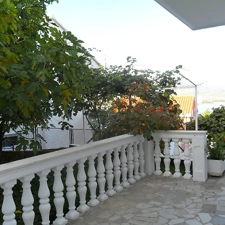 Apartment Petra Svacica Trogir